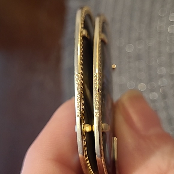 Kendra Scott Danielle abalone earrings gold Like New preloved condition authenti - Picture 3 of 12